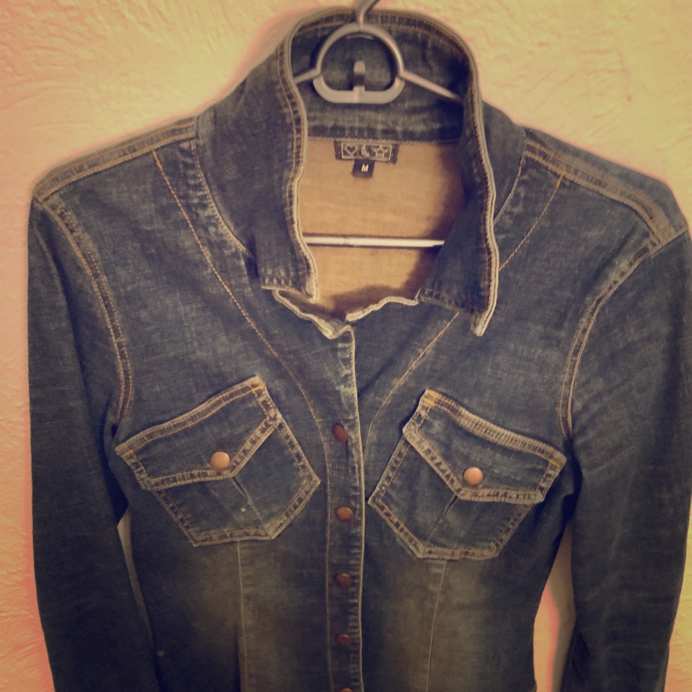 Stretchy Button Up - image 1